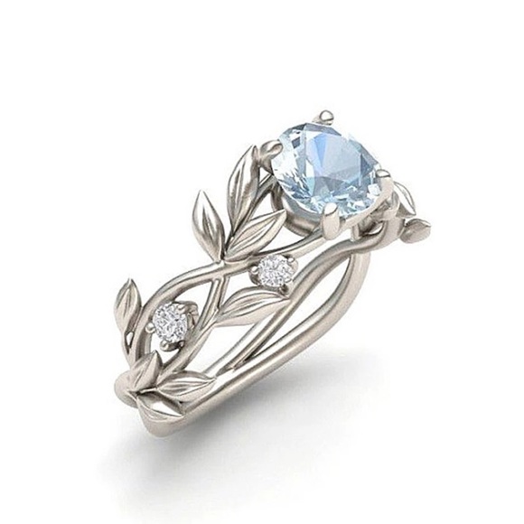 Jewelry - New Silver and Blue Floral Ring